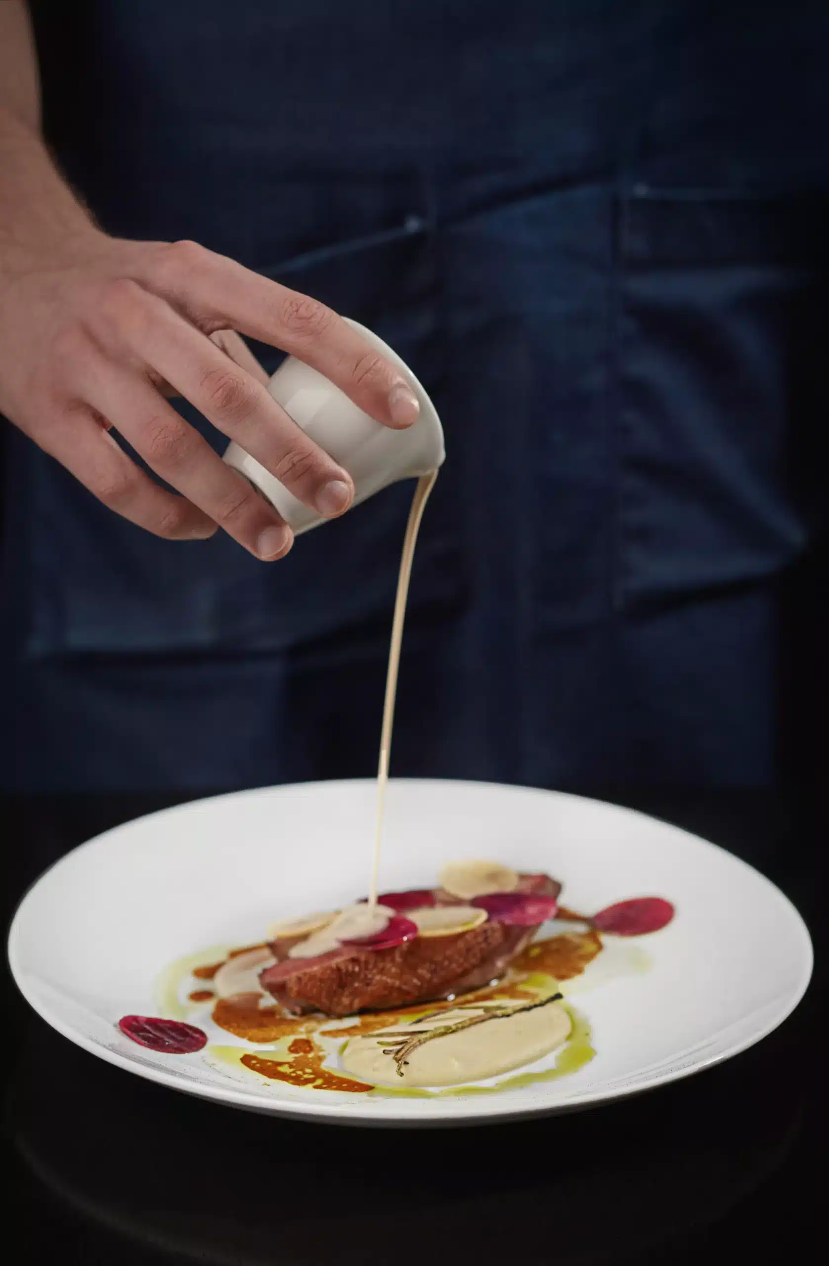 Gegrilde eendenborst met sirpoesaus