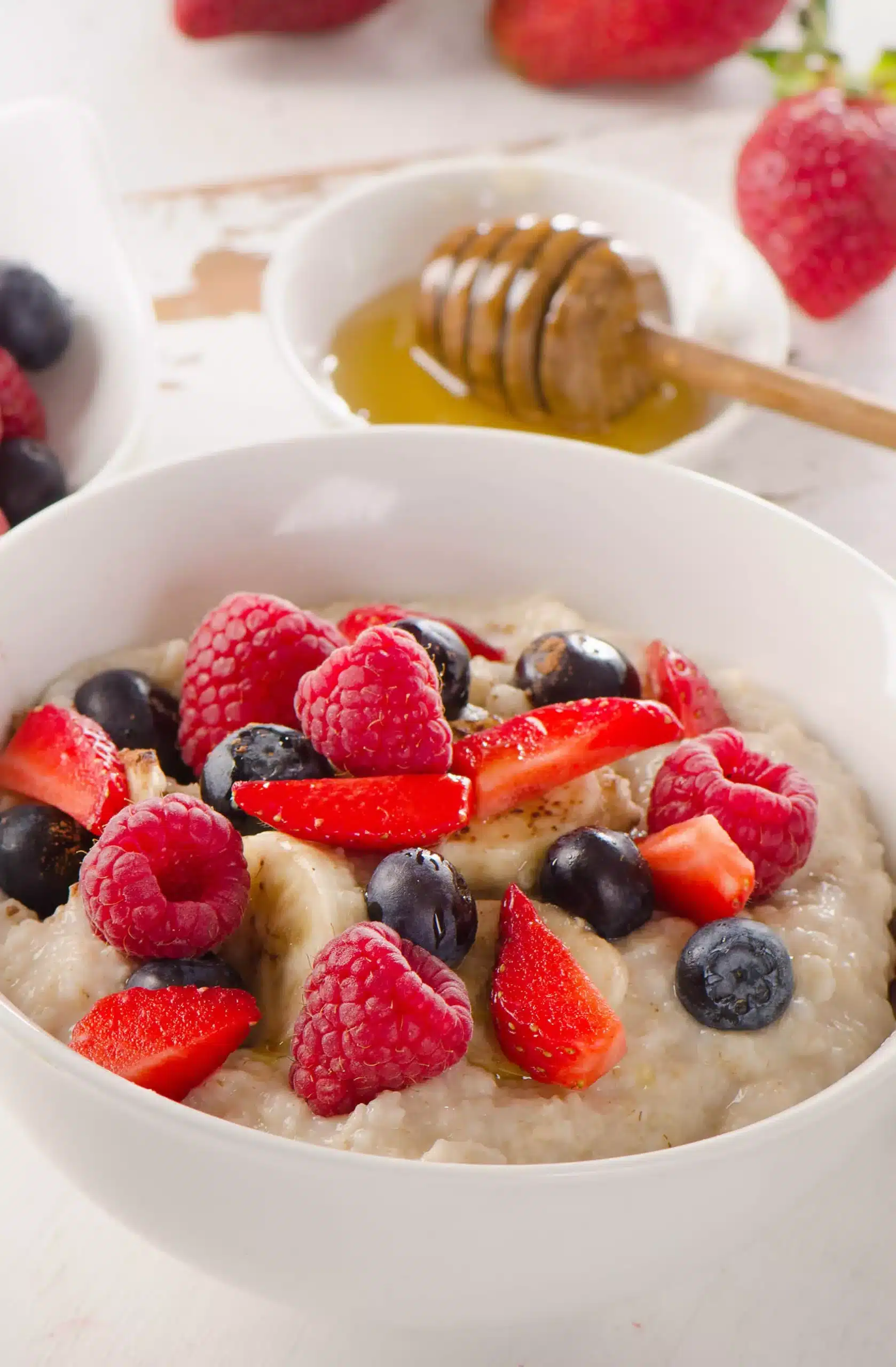 Havermoutpap met siroop en fruit